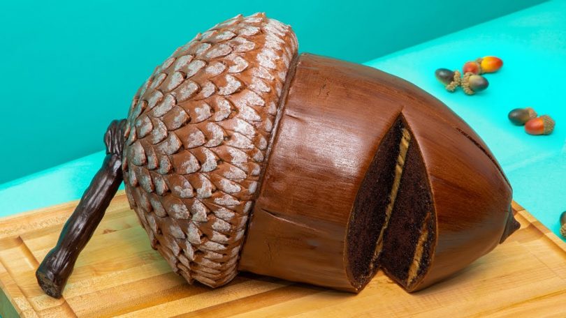 Giant 14 LB Acorn CAKE! | How To Cake It with Yolanda Gampp