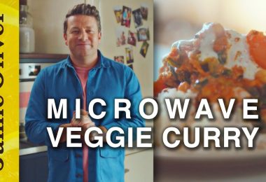 Microwave Veggie Curry!! | Jamie Oliver’s £1 Wonders