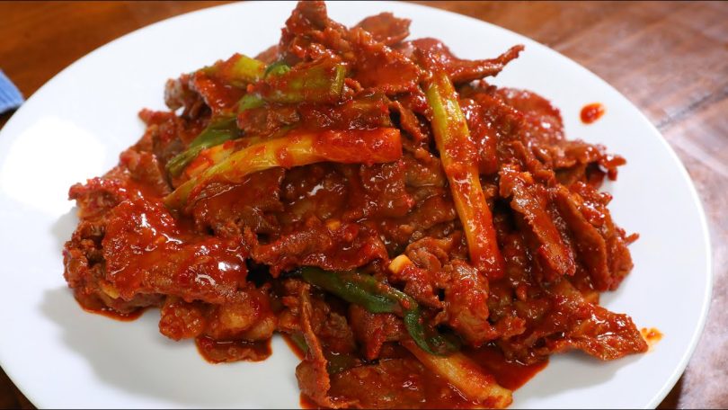 Spicy beef bulgogi & stir-fried rice (Maeun-sobulgogi:매운소불고기)